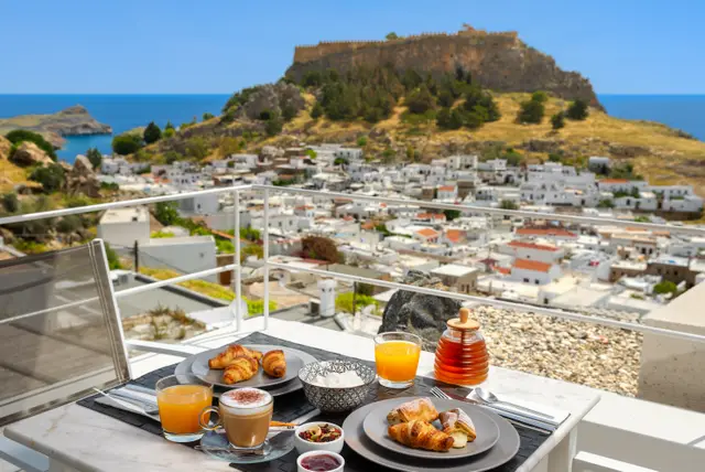 Sky Bar & Breakfast