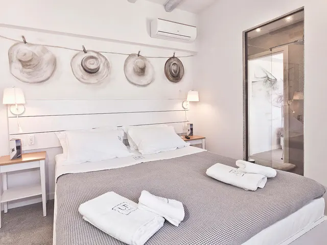 Suite interior